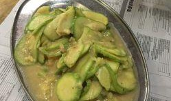 肝损伤吃咸瓜好吗,肝损伤患者食用咸瓜的适宜性探讨