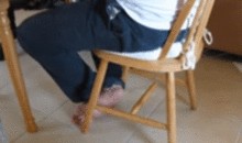 抖腿吃瓜看戏,看戏人生百态