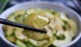 脆瓜贵还是沙瓜贵吃