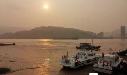 吃瓜闽江,吃瓜闽江，品味独特风味