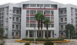 吃瓜新乡三全学院,吃瓜群众眼中的校园风云录”