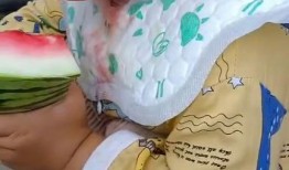 吃瓜什么声音好听,探寻夏日消暑的听觉盛宴