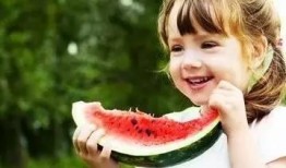 小孩吃瓜中毒,揭秘小孩吃瓜中毒的惊险经历
